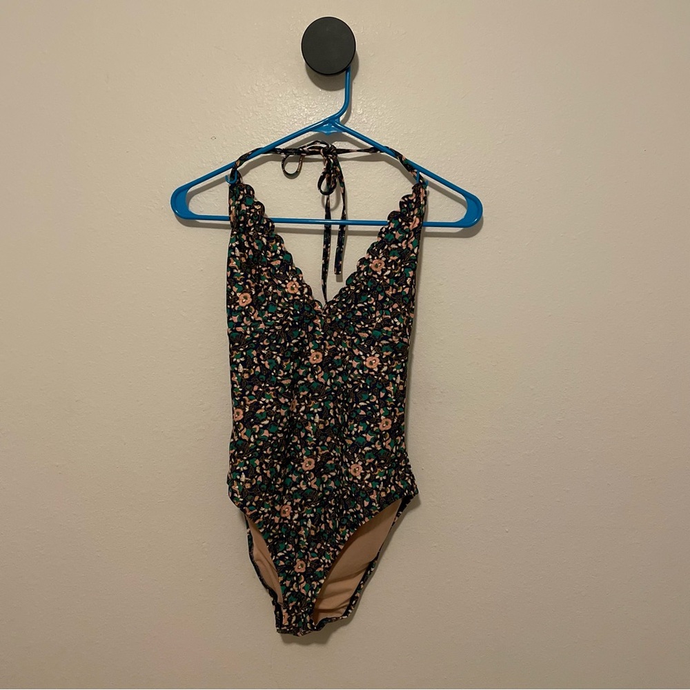 J. Crew Scallop Plunge Neck One Piece Floral Bathing Suit Size Small